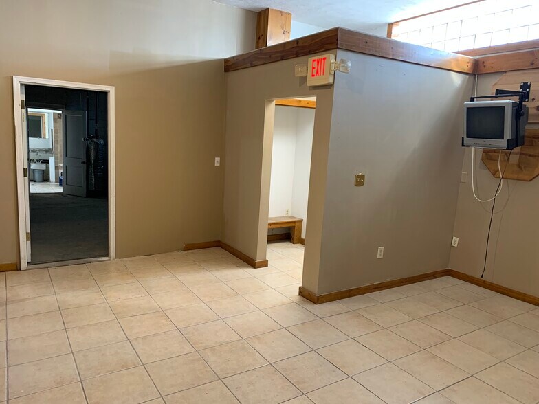 More Photos Of 4050 E 116th St, Cleveland Warehouse For Sale