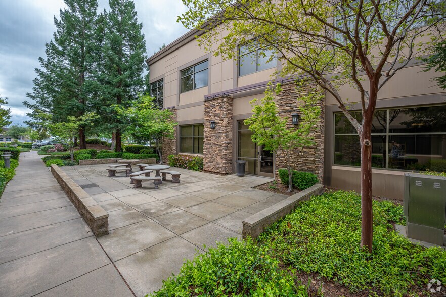 More Photos Of 10630 Mather Blvd, Mather Office For Lease