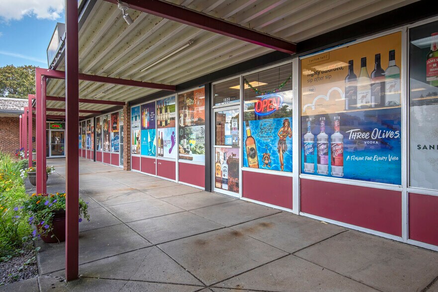 More Photos Of 600-606 Sherrill Rd, Sherrill Storefront For Sale