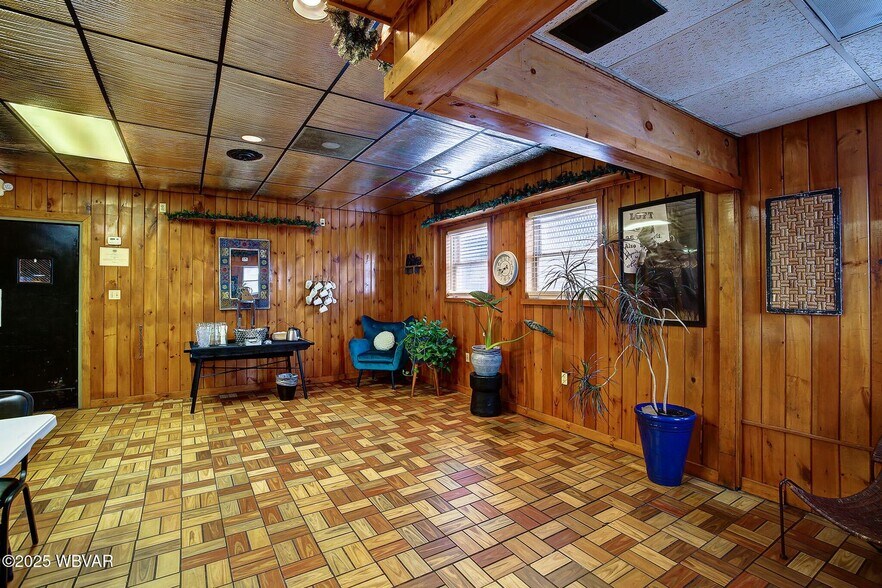 More Photos Of 505 Washington Blvd, Williamsport Restaurant For Sale