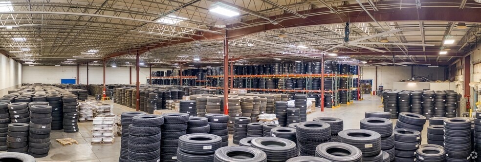 More Photos Of 4625 Interstate Way, Kingman Distribution For Lease
