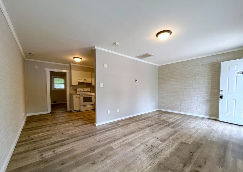 More Photos Of 528 Matthews St, Rocky Mount Multifamily For Sale