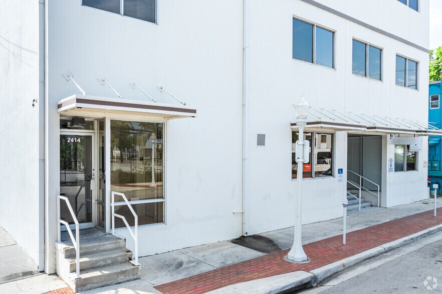 More Photos Of 2401 1st St, Fort Myers Office Residential For Sale