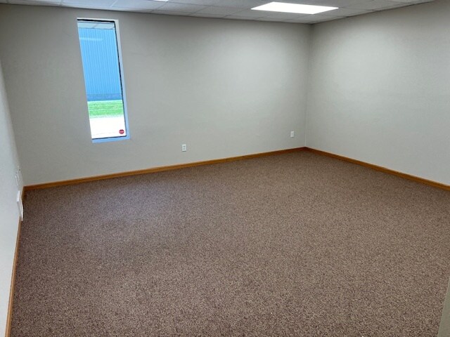 More Photos Of 941 Ashwaubenon St, Green Bay Unknown For Lease