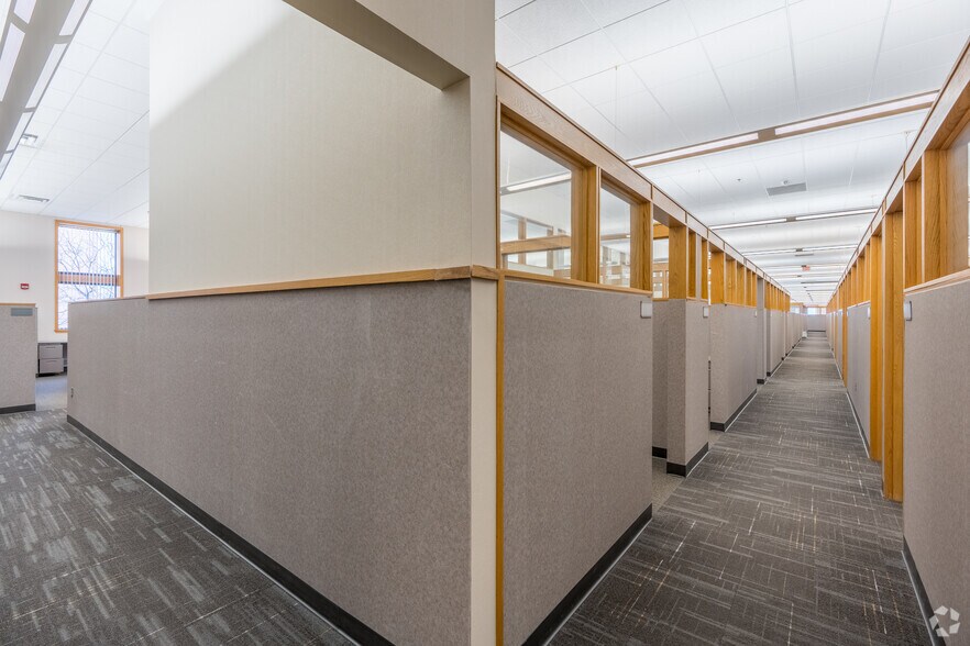 More Photos Of 2361 W Highway 36, Roseville Office For Lease