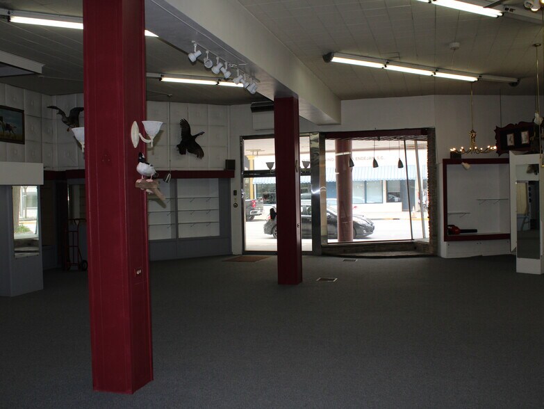More Photos Of 116 S Main St, Fond Du Lac Office For Sale