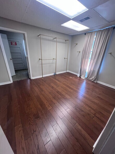 More Photos Of 2604 7th St, Tuscaloosa Office For Lease