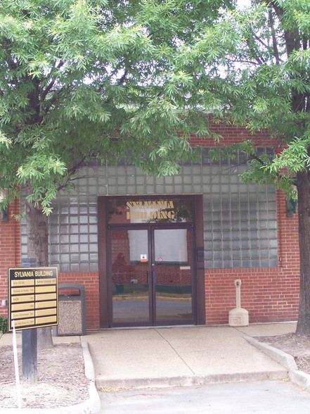 Primary Photo Of 3330 Bourbon St, Fredericksburg Office For Lease