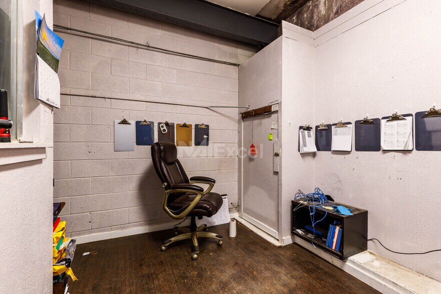 More Photos Of 550 S 1100 W, Fillmore Warehouse For Sale