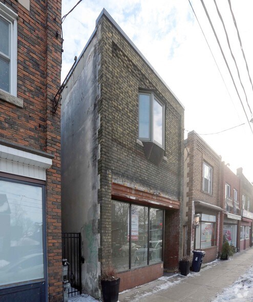More Photos Of 415 Jane St, Toronto Storefront Retail Residential For Lease