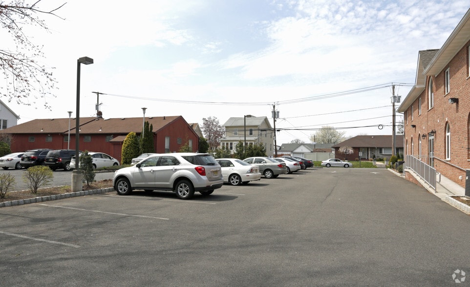 More Photos Of 11 Broadway, Clark Medical For Lease