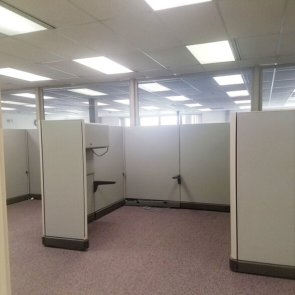 More Photos Of 1 Precision Way, Jamestown Distribution For Sale