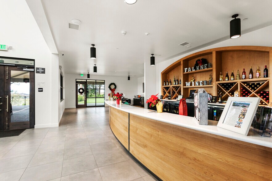 More Photos Of 40620 Calle Contento, Temecula Winery Vineyard For Sale