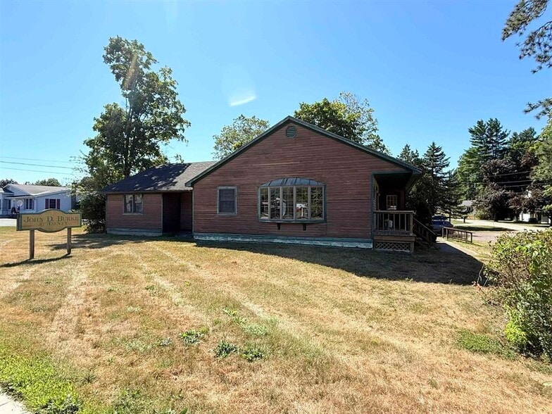 Primary Photo Of 21 Preston Ln, Bomoseen Flex For Sale