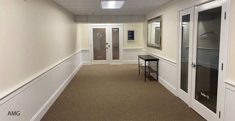 More Photos Of 540 Main St, Hyannis General Retail For Sale