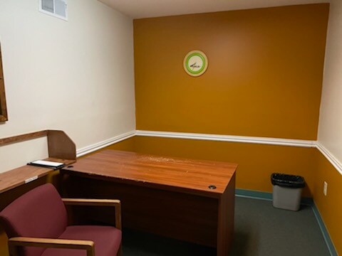 More Photos Of 863-865 E 4th St, Bethlehem Medical For Sale