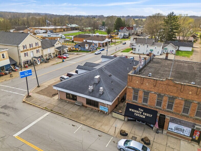 More Photos Of 1 Main St N, Navarre Restaurant For Sale