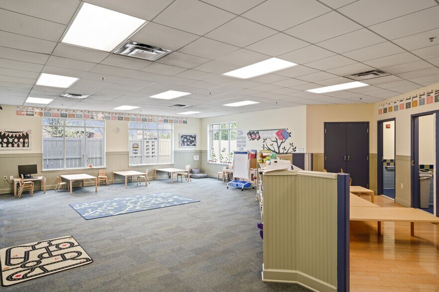 More Photos Of 5003 Westone Plz, Chantilly Schools For Sale