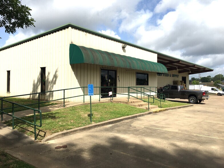 More Photos Of 427 S Glenwood Blvd, Tyler Warehouse For Sale
