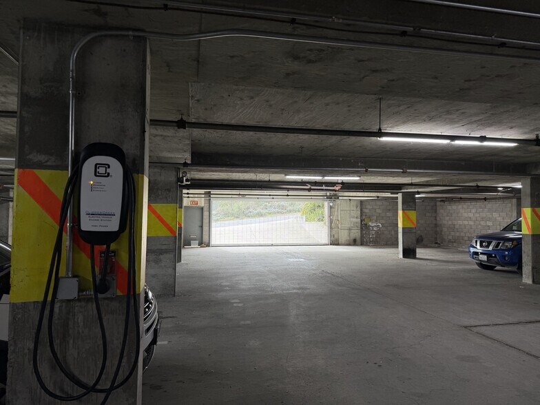 More Photos Of 2850 Camino Diablo, Walnut Creek Light Manufacturing For Lease