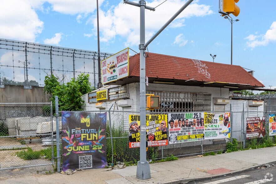 Primary Photo Of 1582 Linden Blvd, Brooklyn Land For Lease