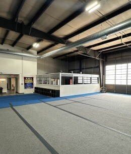 More Photos Of 879 N Jan-Mar Ct, Olathe Warehouse For Sale