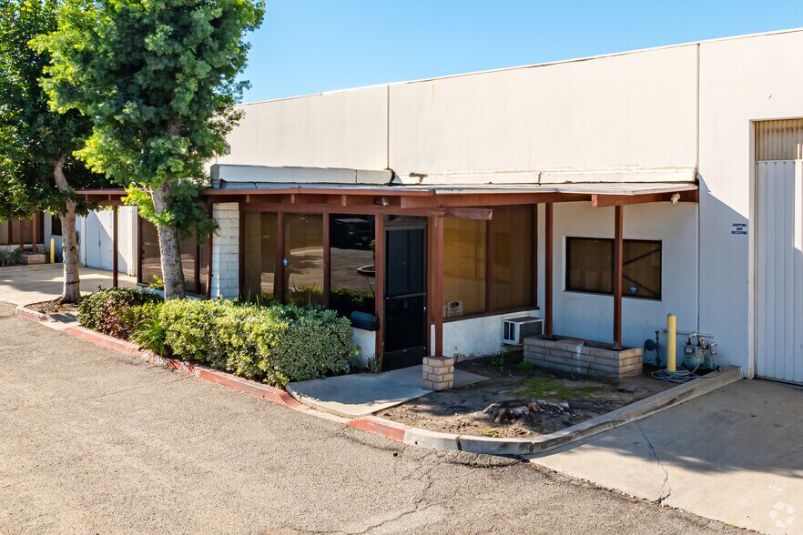 More Photos Of 1445 W Brooks St, Ontario Warehouse For Lease