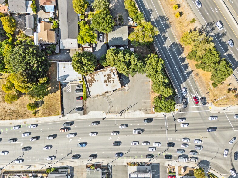 More Photos Of 131 College Ave, Santa Rosa Auto Repair For Sale