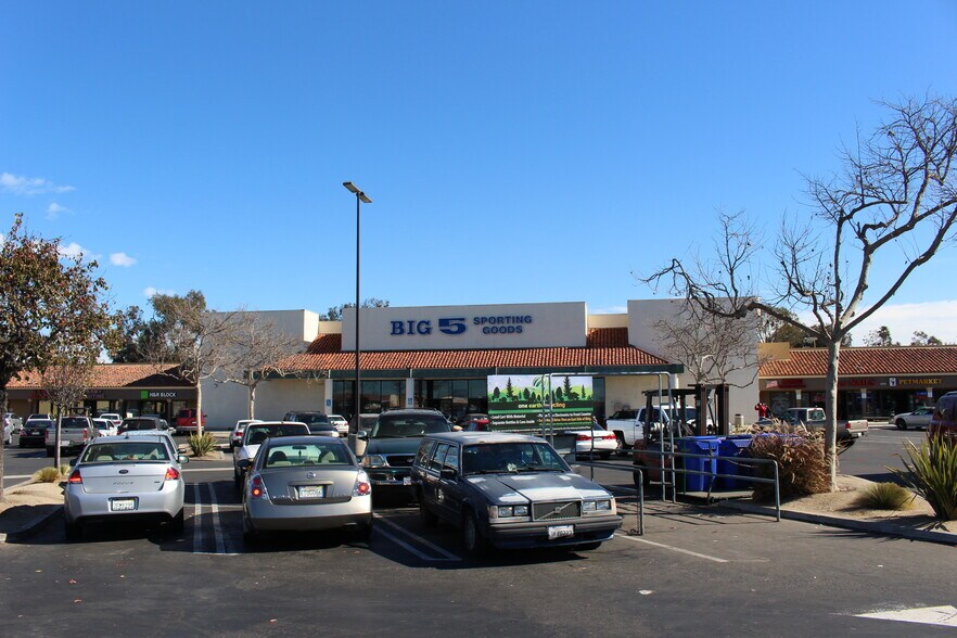More Photos Of 525-695 Saturn Blvd, San Diego Unknown For Lease