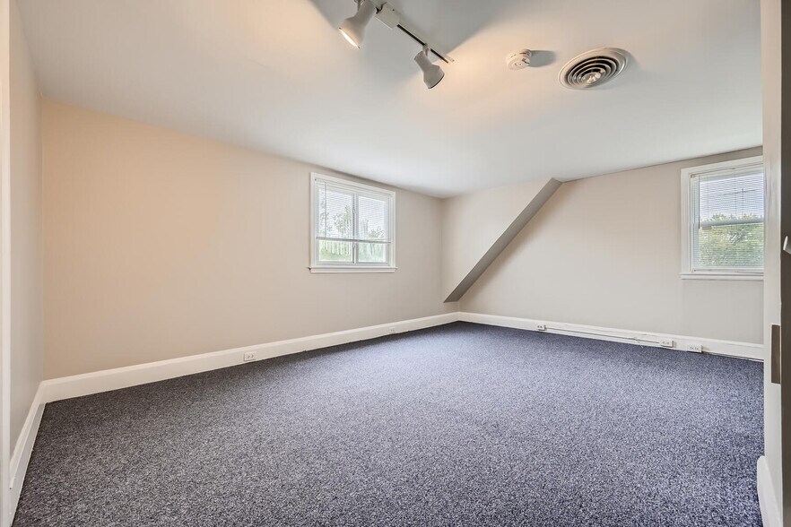 More Photos Of 1805 E Joppa Rd, Towson Office For Sale