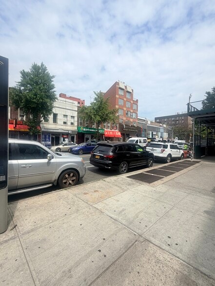 More Photos Of 8308 Broadway, Flushing Office For Lease