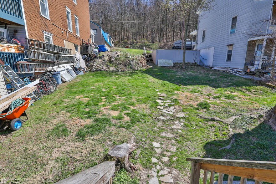 More Photos Of 302 W Abbott St, Lansford Multifamily For Sale
