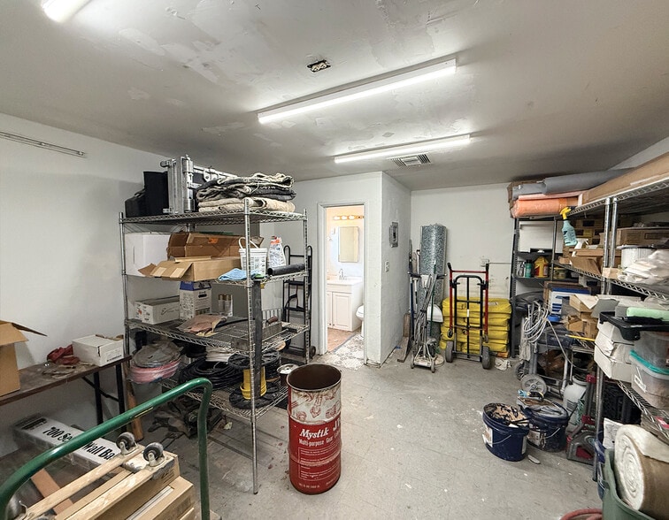 More Photos Of 1718-1726 E McDowell Rd, Phoenix Storefront For Lease
