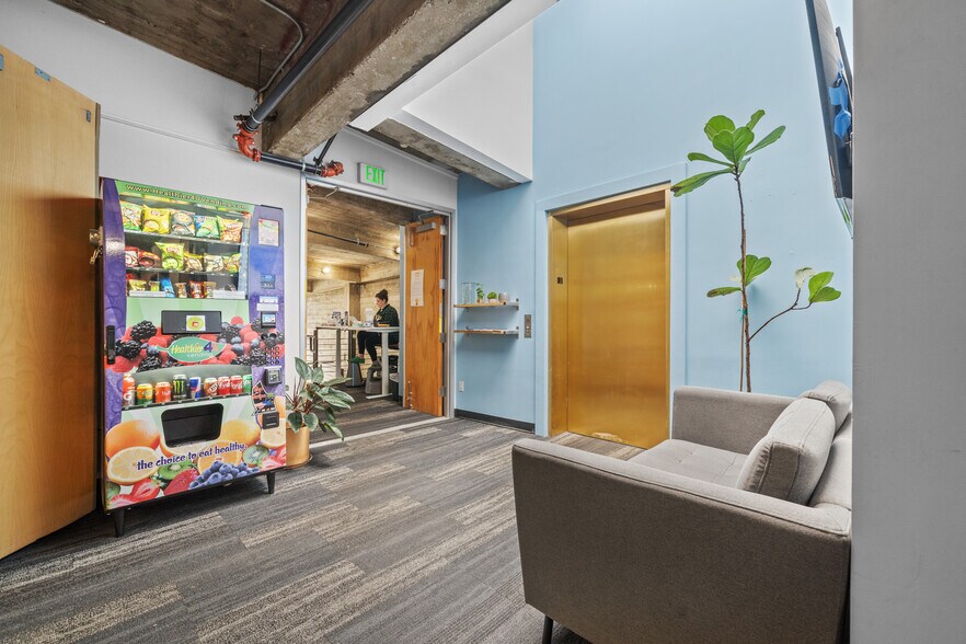 More Photos Of 9415-9421 Culver Blvd, Culver City Storefront Retail Office For Lease