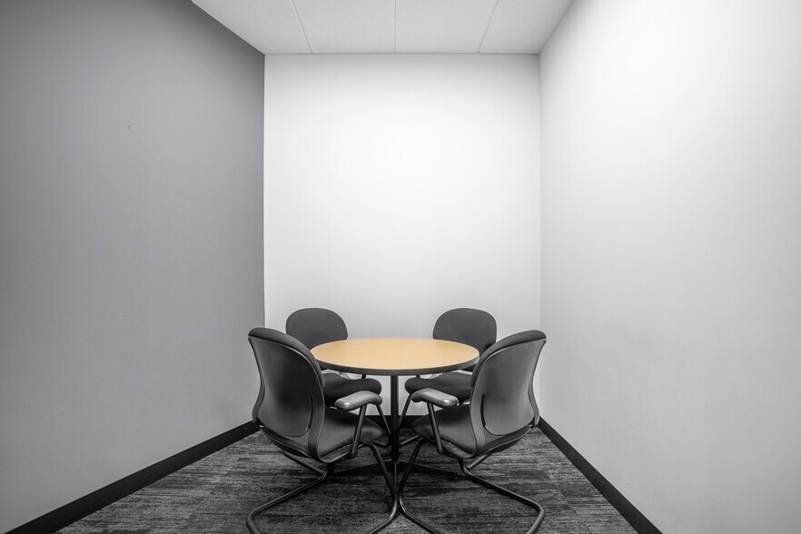 More Photos Of 500 Capitol Mall, Sacramento Coworking Space