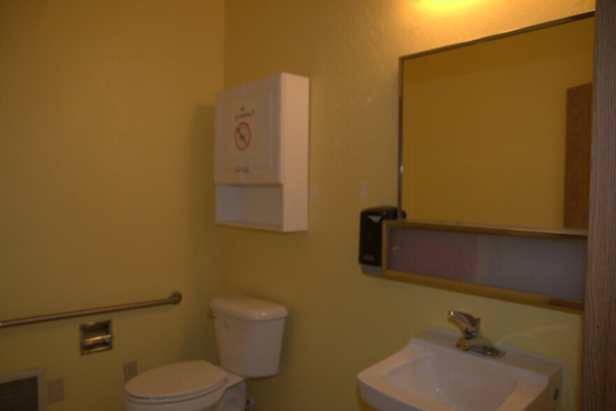 More Photos Of 1530-1640 SE 9th Ave, Albany Unknown For Lease