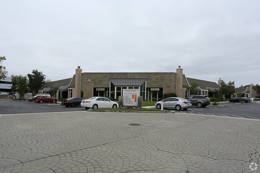 More Photos Of 151 Kalmus Dr, Costa Mesa Light Manufacturing For Lease