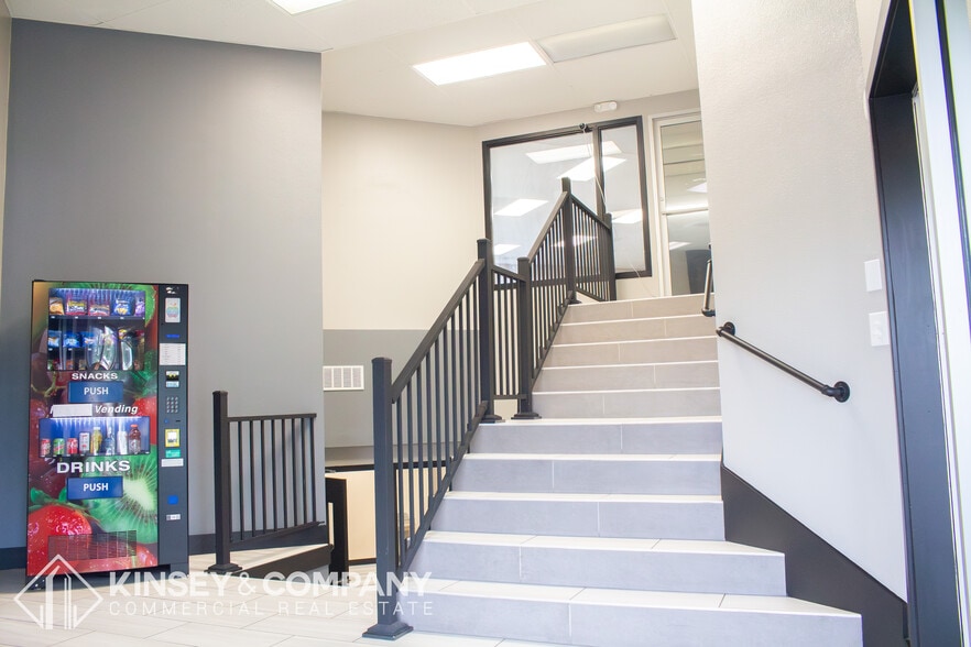 More Photos Of 6217 Lehman Dr, Colorado Springs Freestanding For Lease