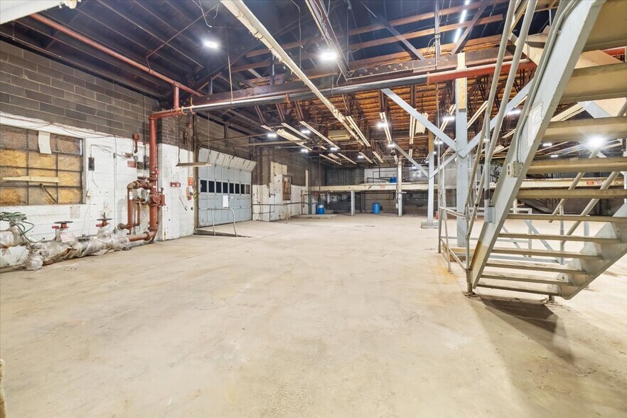 More Photos Of 15 Harold St, Westwood Manufacturing For Sale