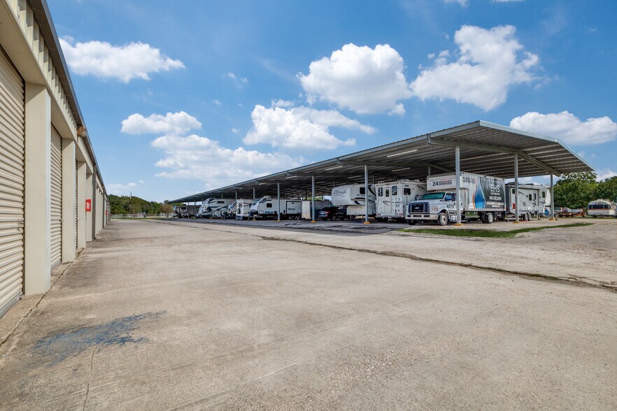 More Photos Of 8750 Galveston Rd, Houston Industrial For Lease