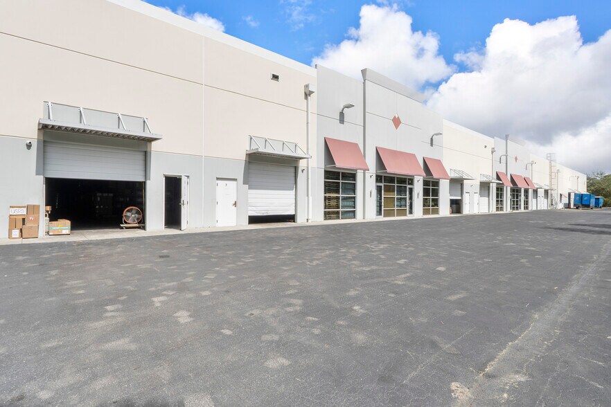 More Photos Of 15188 Park Of Commerce Blvd S, Jupiter Manufacturing For Lease