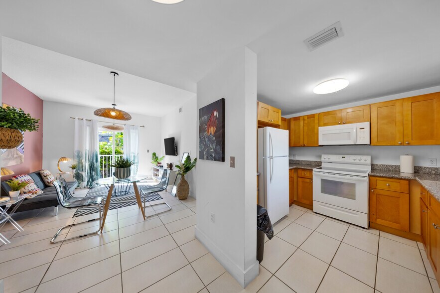 More Photos Of 750 SW 2nd St, Miami Apartments For Sale
