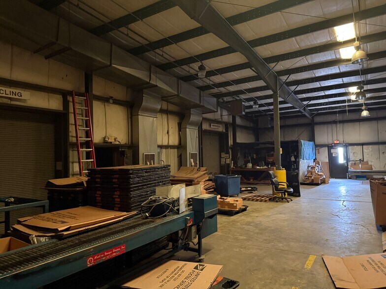 More Photos Of 19 Baltimore St, Cumberland Specialty For Sale