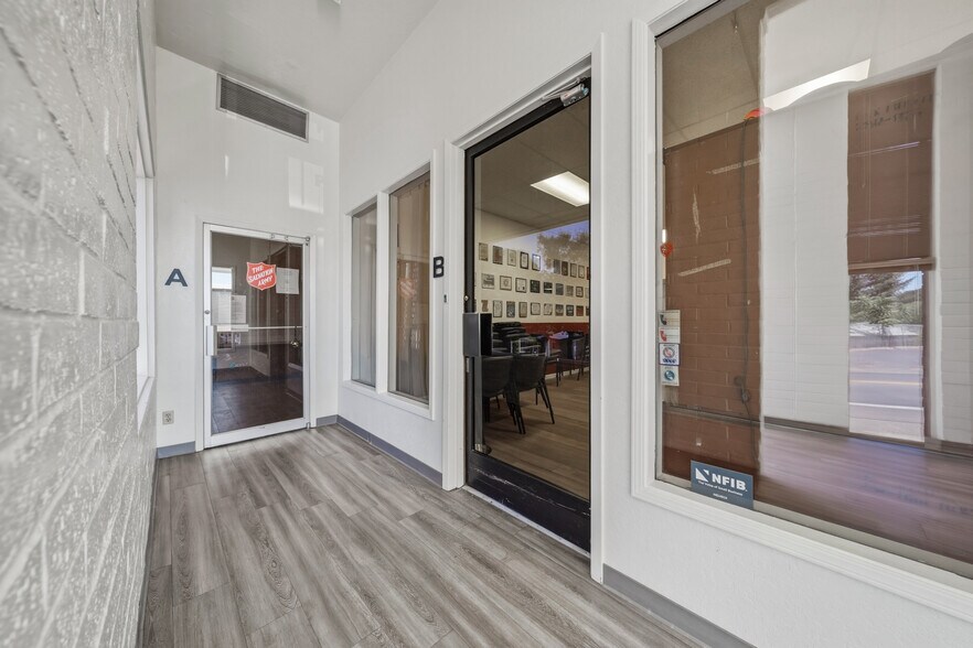 More Photos Of 14420 Lakeshore Dr, Clearlake Office For Sale