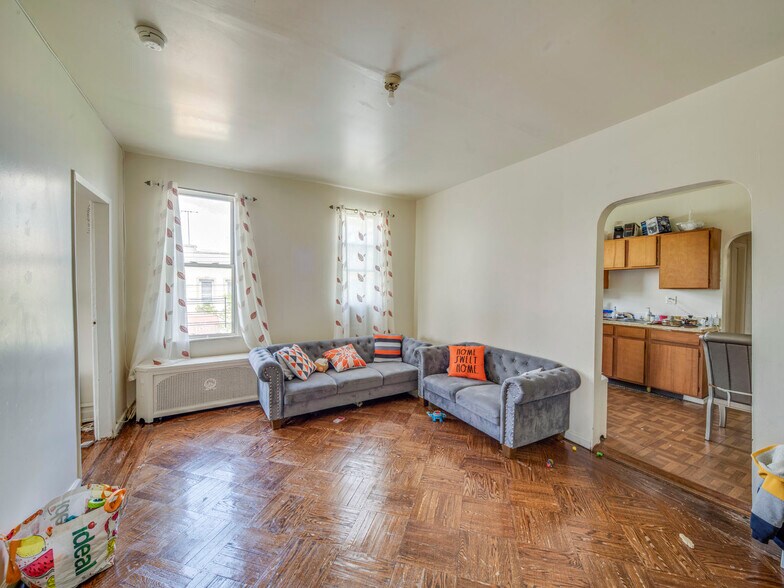 More Photos Of 9530 Avenue L, Brooklyn Storefront Retail Residential For Sale