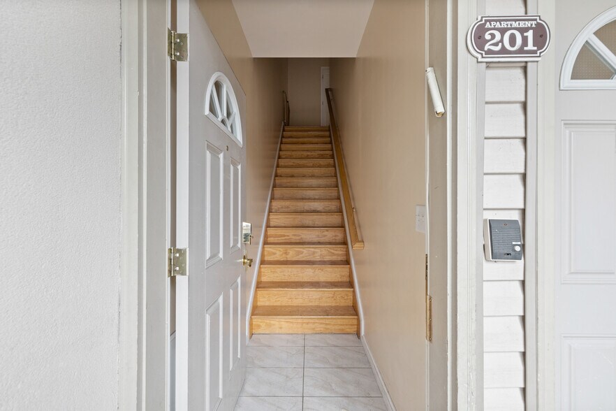 More Photos Of 342 Blauvelt Rd, Monsey Apartments For Sale