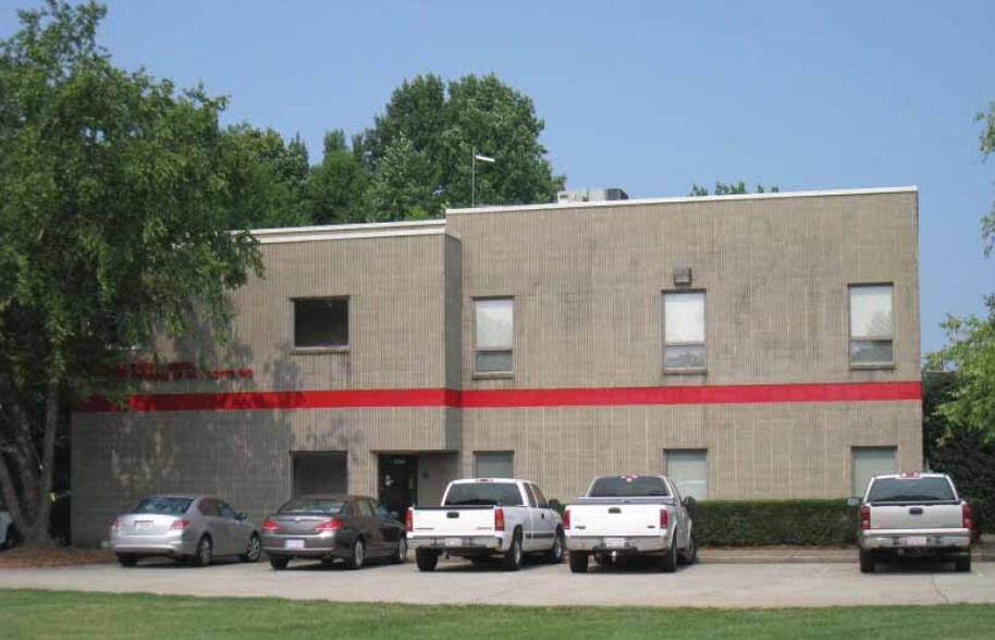 More Photos Of 11819 Reames Rd, Charlotte Office For Sale