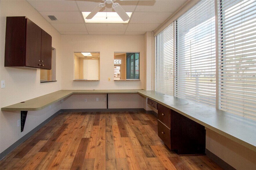 More Photos Of 3221 Tamiami Trl, Port Charlotte Medical For Lease