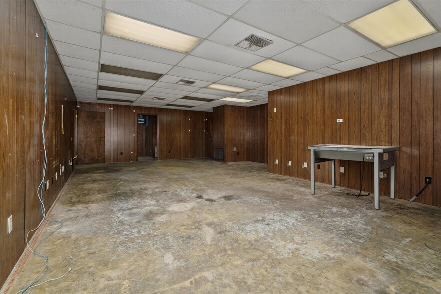 More Photos Of 1528 Nnw Loop 323, Tyler Office For Sale