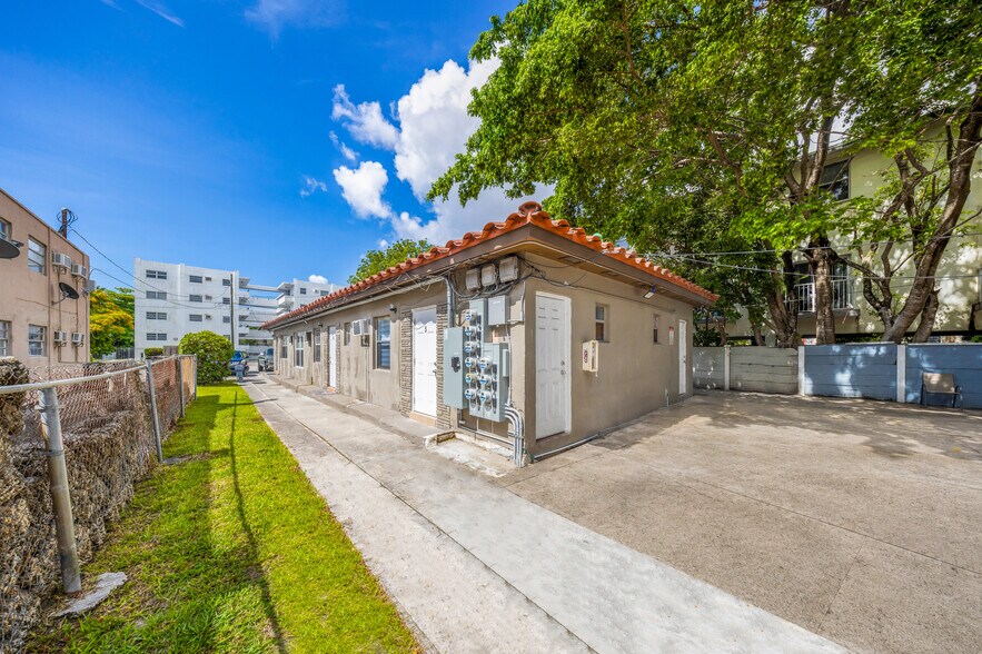 More Photos Of 1035 NW 4th St, Miami Apartments For Sale